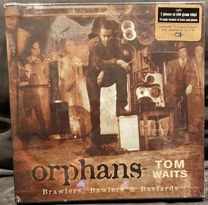 Tom Waits LP-box-1.jpg
